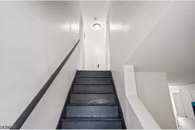 98 S Devine St, Newark, NJ 07106 - Photo 12