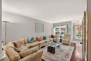 3006 Johnson Cir, Bridgewater, NJ 08807 - Photo 4