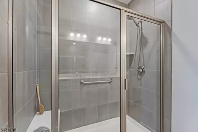 1 Vanderbilt Blvd #309, Florham Park, NJ 07932 - Photo 10