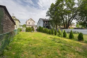 754 St Mary's Ave, Plainfield, NJ 07062 - Photo 24