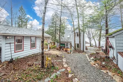 239 E Shore Lake Owassa Rd, Frankford Township, NJ 07860 - Photo 26