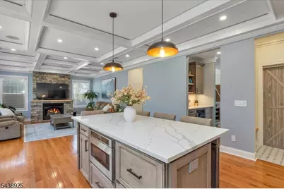 405 Ford Ave, Woodbridge Township, NJ 08863 - Photo 6