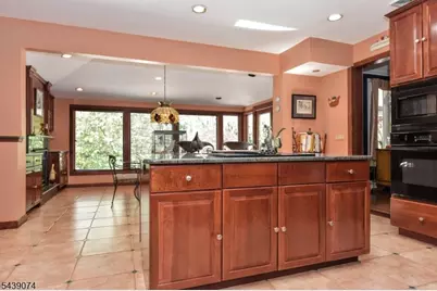 45 Lakeshore Dr, Oakland, NJ 07436 - Photo 16