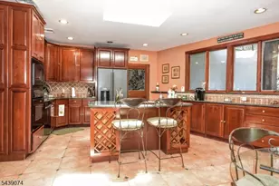 45 Lakeshore Dr, Oakland, NJ 07436 - Photo 14