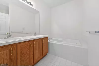 66 La Costa Dr, Clinton Township, NJ 08801 - Photo 22