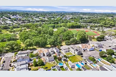 332 Riverside Ave, Lyndhurst Township, NJ 07071 - Photo 32