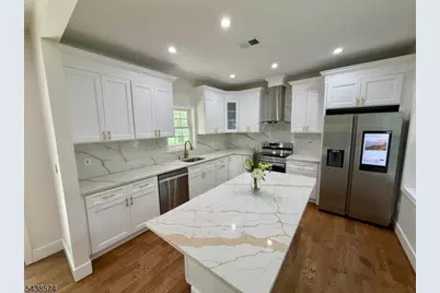 9 Beaver Trl, Hardyston Township, NJ 07460 - Photo 4