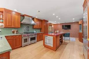 486 Summit Rd, Mountainside, NJ 07092 - Photo 1