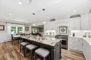3 Richard Dr W, Mount Arlington, NJ 07856 - Photo 10