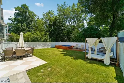 67 Marlboro Rd, Clifton, NJ 07012 - Photo 32