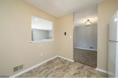 913 Timberbrooke Drive, Bedminster Township, NJ 07921 - Photo 12