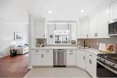 281 Riverwalk Way, Clifton, NJ 07014 - Photo 10