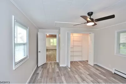 4 Village Pl, Jefferson Township, NJ 07438 - Photo 14