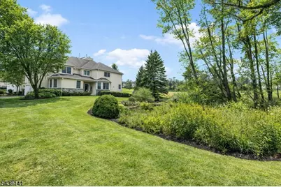 24 Benedict Cres, Bernards Township, NJ 07920 - Photo 2