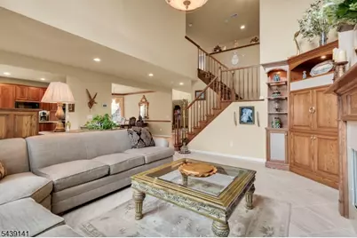 24 Benedict Cres, Bernards Township, NJ 07920 - Photo 8
