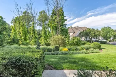 24 Benedict Cres, Bernards Township, NJ 07920 - Photo 2