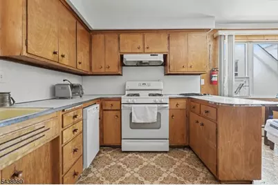 1791 E 2nd St, Scotch Plains Township, NJ 07076 - Photo 18