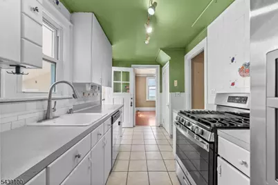 226 E Northfield Rd, Livingston, NJ 07039 - Photo 4