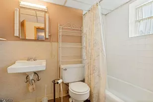 16 Passaic Ave, Hasbrouck Heights, NJ 07604 - Photo 26