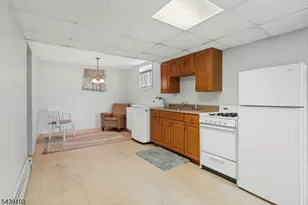 16 Passaic Ave, Hasbrouck Heights, NJ 07604 - Photo 18