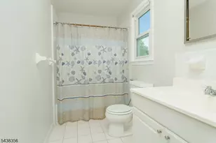 70 Knoll Rd, Parsippany, NJ 07054 - Photo 8