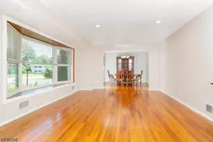 70 Knoll Rd, Parsippany, NJ 07054 - Photo 10