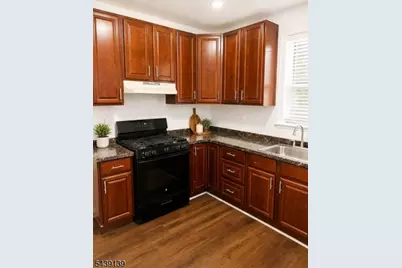 264 Pomona Ave, Newark, NJ 07112 - Photo 2
