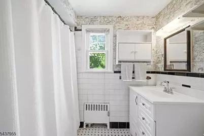 212 Grove Ave, Verona, NJ 07044 - Photo 8