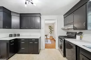 212 Grove Ave, Verona, NJ 07044 - Photo 6