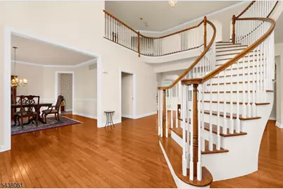 12 Manchur Ct, Raritan Township, NJ 08822 - Photo 4