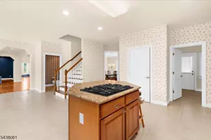 12 Manchur Ct, Raritan Township, NJ 08822 - Photo 10