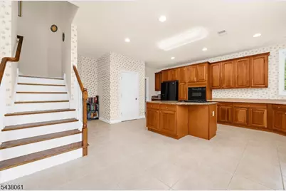 12 Manchur Ct, Raritan Township, NJ 08822 - Photo 16