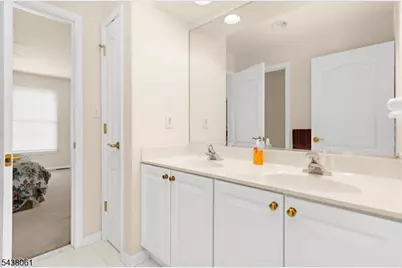 12 Manchur Ct, Raritan Township, NJ 08822 - Photo 30