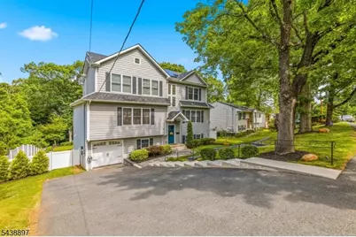 46 Edgemere Rd, Livingston, NJ 07039 - Photo 4