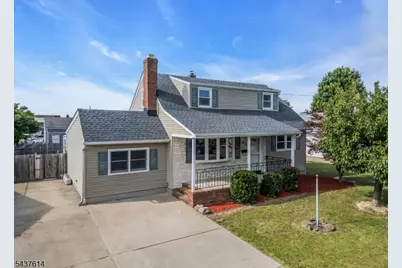 62 Louise Dr, Manville, NJ 08835 - Photo 1