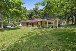 261 Eyland Ave, Roxbury Township, NJ 07876 - Photo 2
