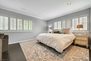211 Yorktowne Ct, Washington Township, NJ 07676 - Photo 10