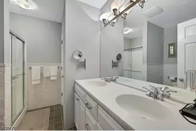 211 Yorktowne Ct, Washington Township, NJ 07676 - Photo 12