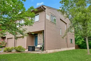 211 Yorktowne Ct, Washington Township, NJ 07676 - Photo 1