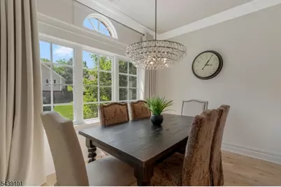 10 Schmidt Cir, Watchung, NJ 07069 - Photo 8