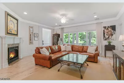 10 Schmidt Cir, Watchung, NJ 07069 - Photo 18