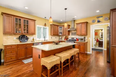 86 Highland Ave, Bridgewater, NJ 08807 - Photo 16