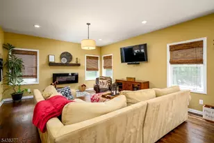 86 Highland Ave, Bridgewater, NJ 08807 - Photo 8