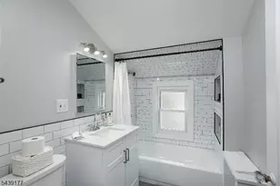 35 Hazelwood Rd, Bloomfield, NJ 07003 - Photo 12