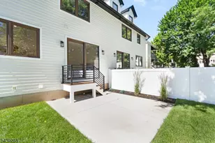 132 Warren St, Clifton, NJ 07013 - Photo 24