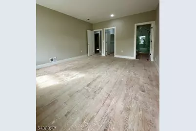 670 Summer St, Elizabeth, NJ 07202 - Photo 8