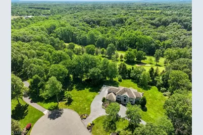 30 Dogwood Dr, Readington, NJ 08889 - Photo 42