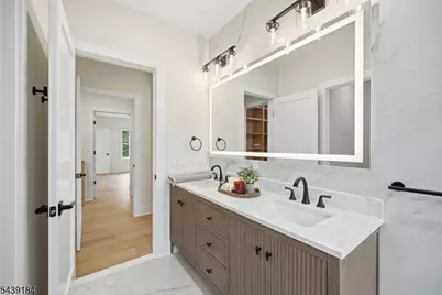20 Hampton Ter, Livingston, NJ 07039 - Photo 36