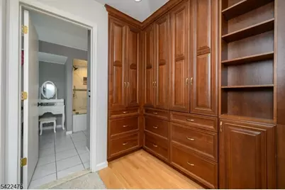 675 Raritan Rd #24, Clark Township, NJ 07066 - Photo 18
