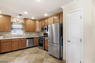 7 Strickland Ave, Little Falls Township, NJ 07424 - Photo 18